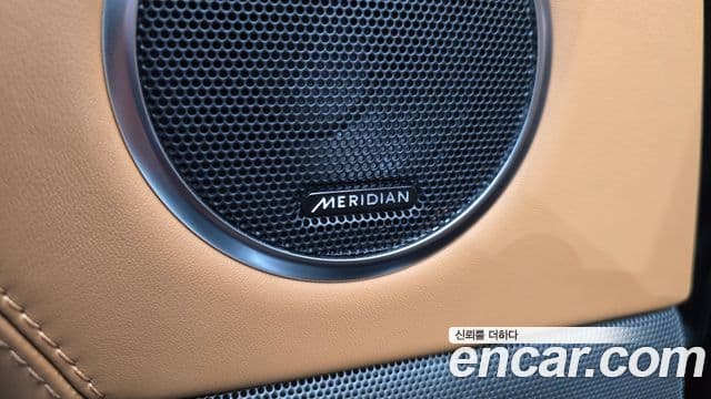 Land Rover Range Rover 2018 — Photo 34/36
