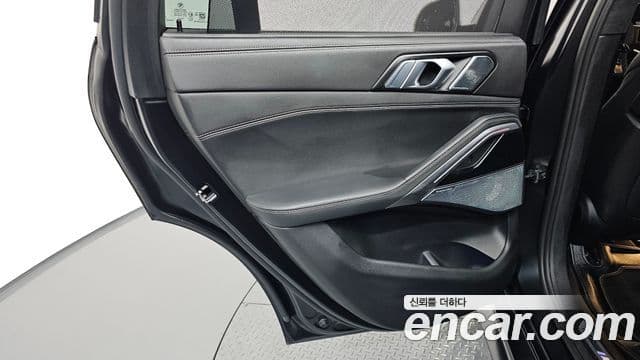 BMW X6 2025 — Photo 35/36