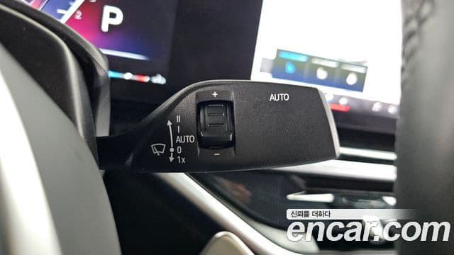 BMW X6 2025 — Photo 30/36