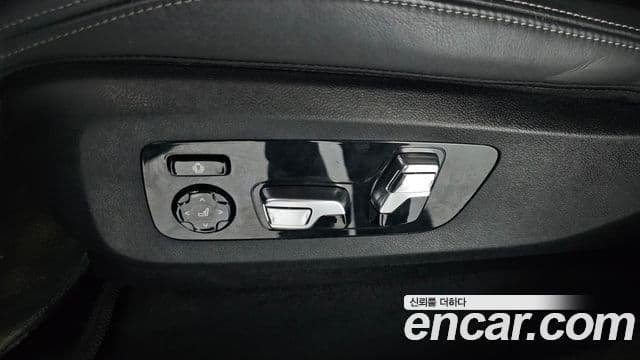 BMW X6 2025 — Photo 15/36