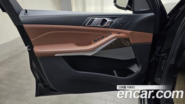 BMW X5 2021 — Photo 5/40
