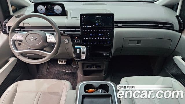 Hyundai Staria 2022 — Фото 7/20