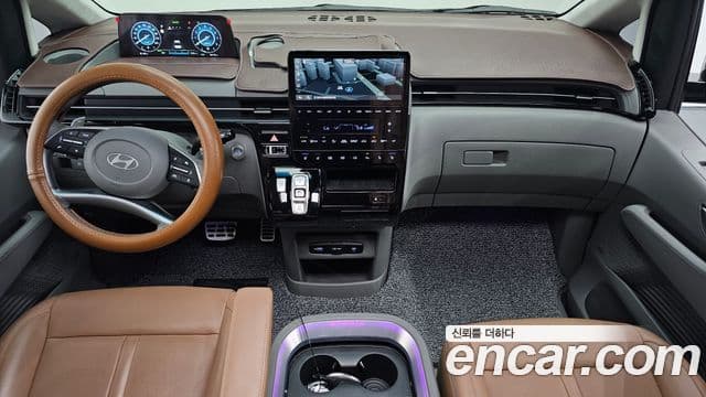 Hyundai Staria 2024 — Фото 7/20