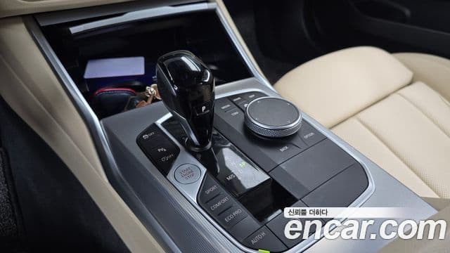 BMW 3 Series 2022 — ფოტო 7/20