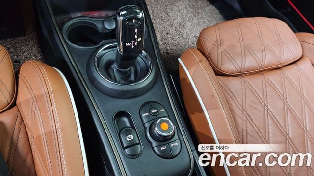Mini Cooper Countryman 2021 — ფოტო 9/20