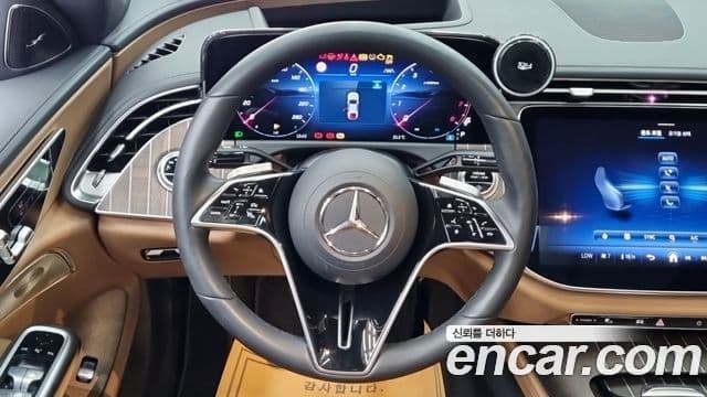 Mercedes-Benz E-Class 2024 — Şəkil 9/18
