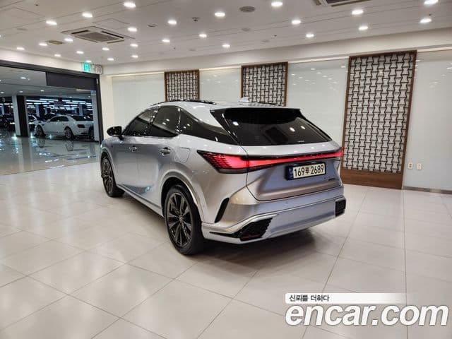 Lexus RX500h 2024 — ფოტო 2/15