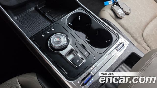 Kia Carnival 2024 — Şəkil 9/20