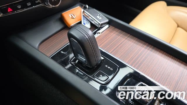 Volvo V60 Cross Country 2021 — ფოტო 9/20