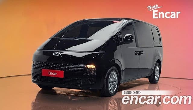 Hyundai Staria 2023 — Фото 1/20