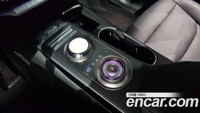 Genesis GV70 2021 — Şəkil 9/20