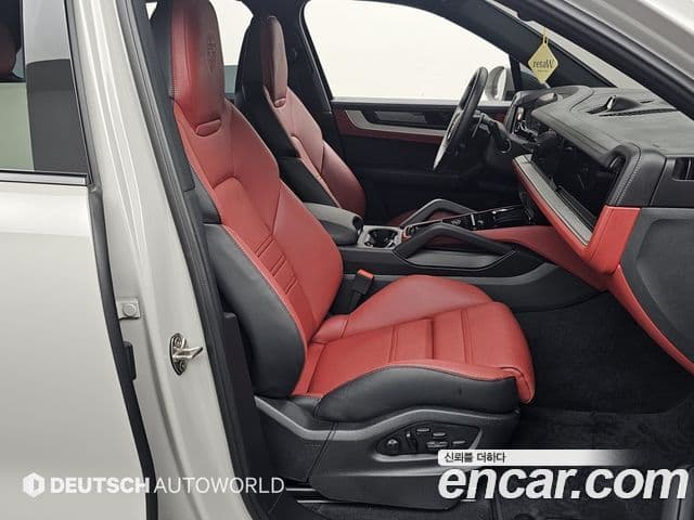 Porsche Cayenne 2024 — ფოტო 9/20