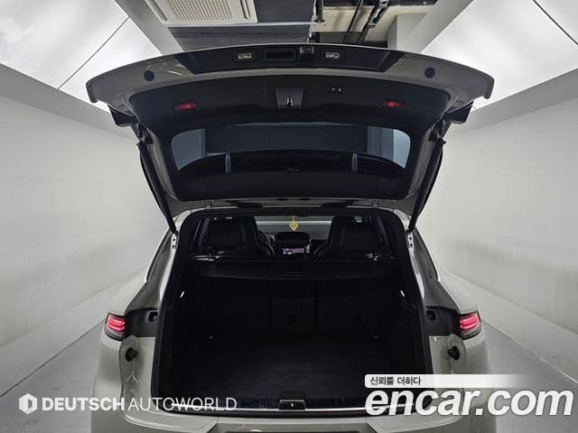 Porsche Cayenne 2024 — ფოტო 19/20