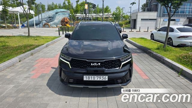 Kia Sorento 2022 — Фото 1/20