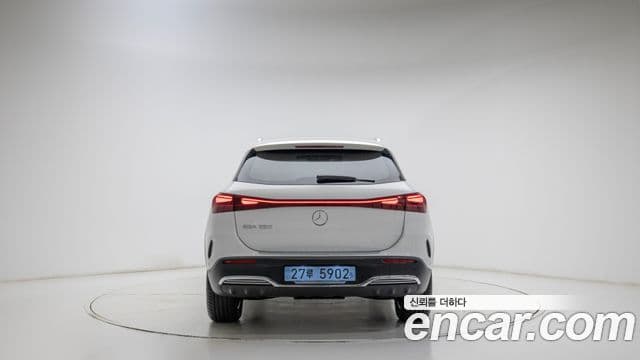 Mercedes-Benz EQA 2025 — ფოტო 13/19