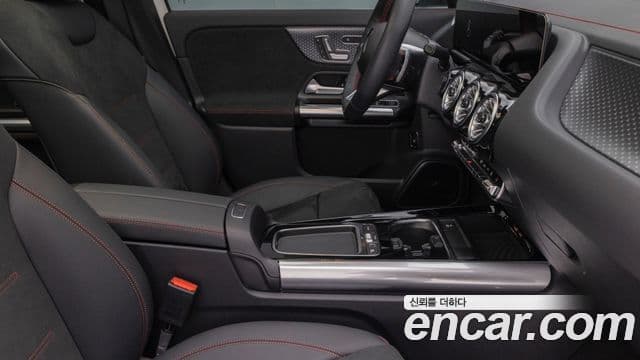 Mercedes-Benz EQA 2025 — ფოტო 17/19
