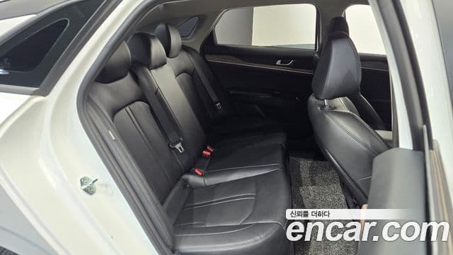 Kia K5 2020 — ფოტო 11/20