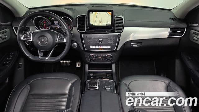Mercedes-Benz GLE-Class 2018 — ფოტო 7/20