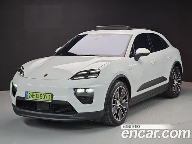 Porsche Macan EV 2025 — ფოტო 16/20