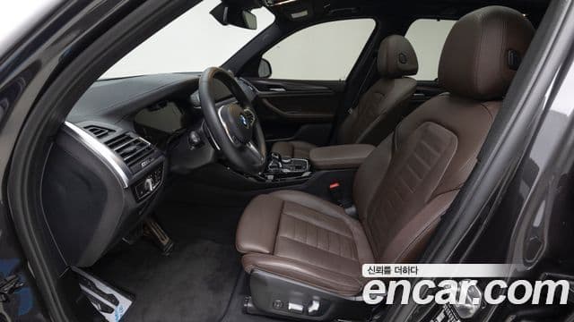 BMW X3 2022 — ფოტო 8/20