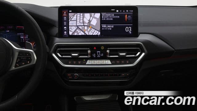 BMW X3 2022 — ფოტო 14/20