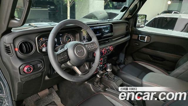 Jeep Wrangler 2025 — Şəkil 10/20