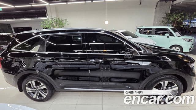 Kia Sorento 2023 — Фото 5/20
