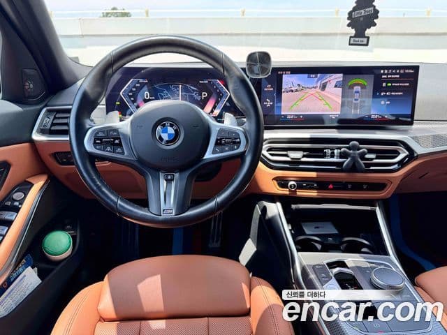 BMW 3 Series 2023 — ფოტო 8/20