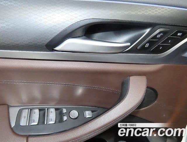 BMW X4 2021 — ფოტო 13/20