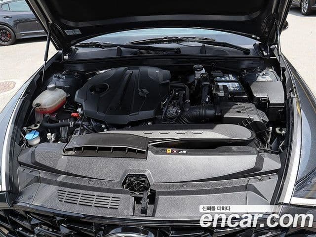 Hyundai Sonata 2022 — ფოტო 18/20