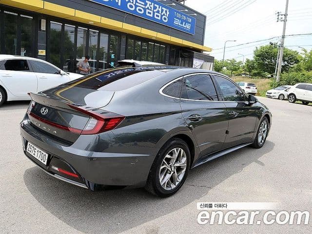 Hyundai Sonata 2022 — ფოტო 2/20