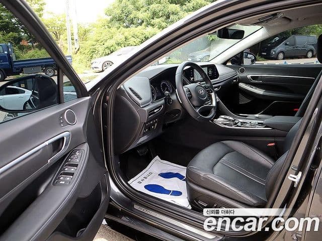 Hyundai Sonata 2022 — ფოტო 5/20
