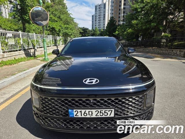 Hyundai Grandeur Hybrid 2024 — Photo 2/20