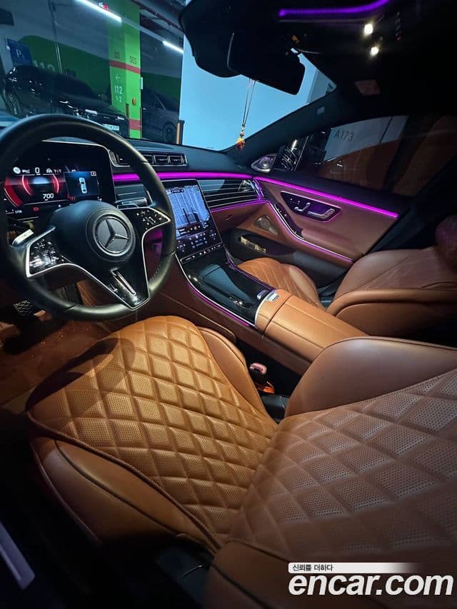 Mercedes-Benz S-Class 2023 — Photo 11/13