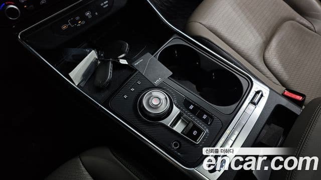 Kia Carnival 2024 — Şəkil 9/20