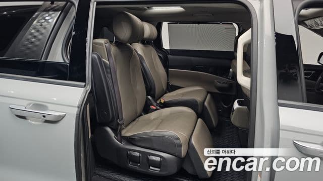 Kia Carnival 2024 — Şəkil 11/20