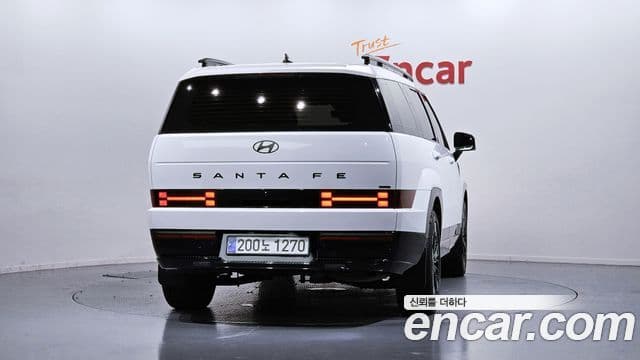Hyundai Santa Fe 2023 — ფოტო 3/20