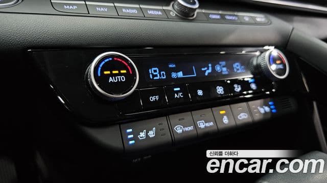 Hyundai Avante 2023 — ფოტო 18/20