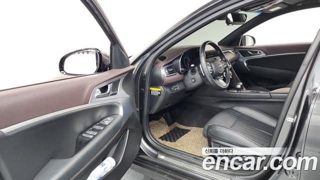 Genesis G70 2020 — ფოტო 22/36