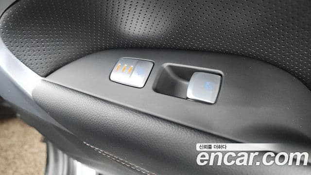 Genesis G70 2020 — ფოტო 21/36