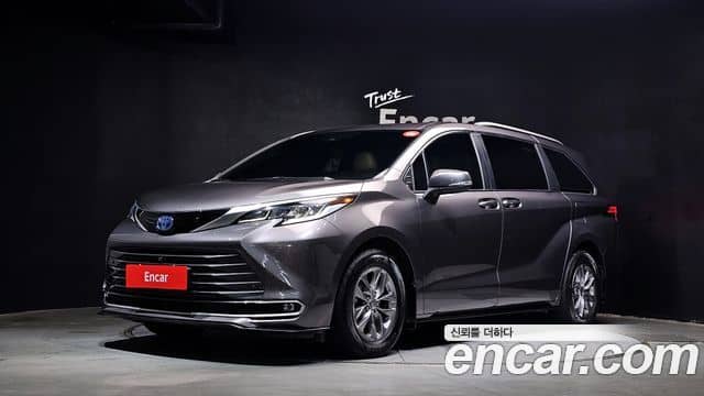 Toyota Sienna, 2023