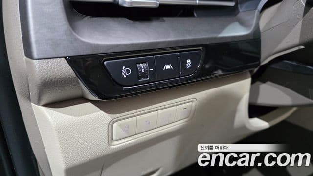 Kia Carnival 2021 — Şəkil 13/20