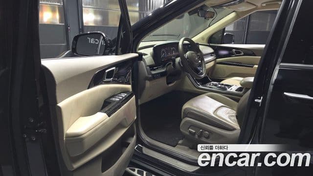 Kia Carnival 2020 — Фото 10/20