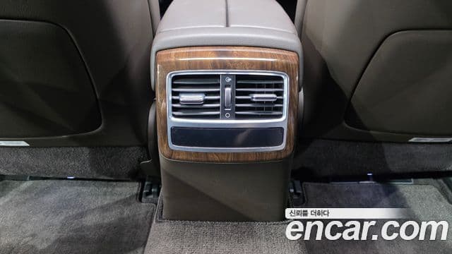 Kia The K9 2019 — ფოტო 13/36