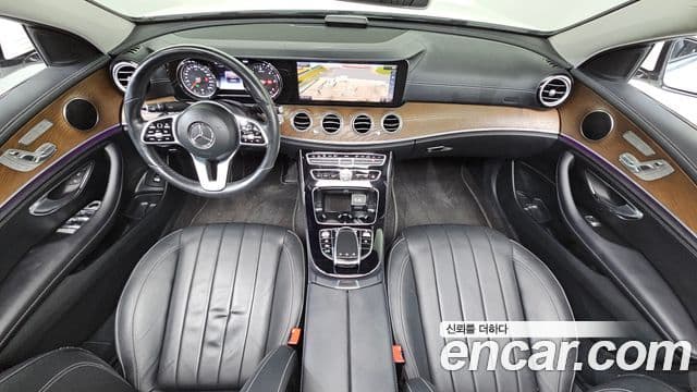Mercedes-Benz E-Class 2019 — Şəkil 7/20