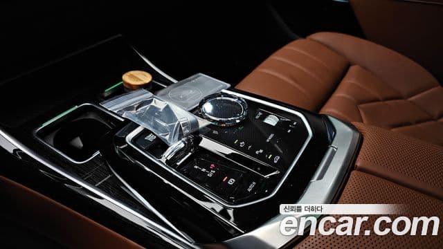 BMW 7 Series 2025 — фото 9 из 20