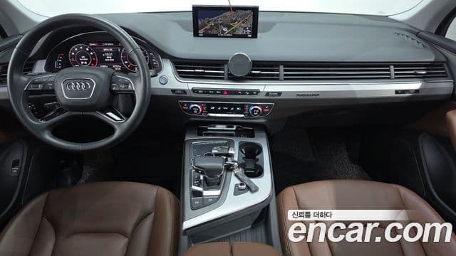 Audi Q7 2019 — Şəkil 7/20