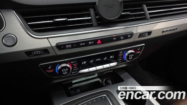 Audi Q7 2019 — Şəkil 17/20