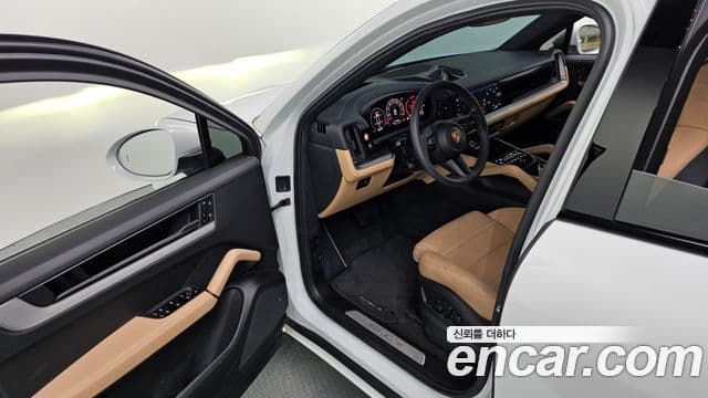 Porsche Cayenne 2025 — Şəkil 8/20