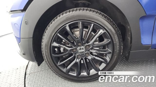 Mini Cooper Clubman 2021 — фото 5 из 20